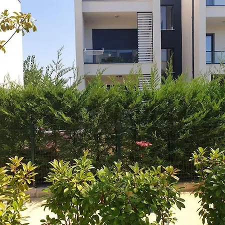 Apartment Vala Mar C/156 Campo Jemini